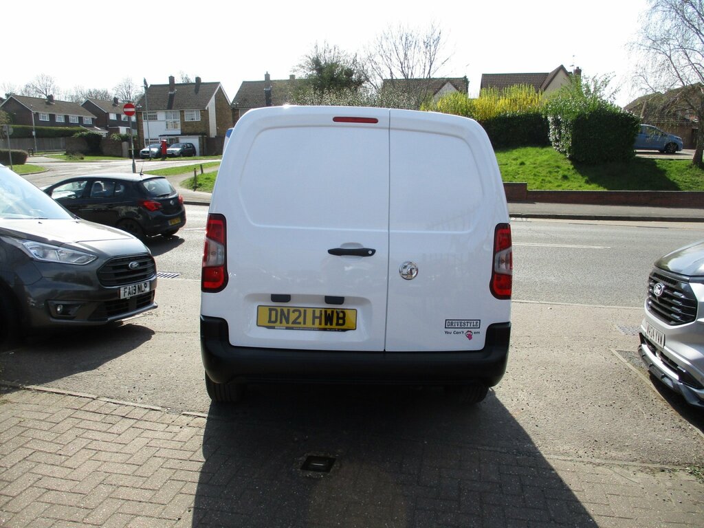 Vauxhall Combo 1.5 Turbo D 2300 Dynamic Panel Van Manu DN21HWB White #6