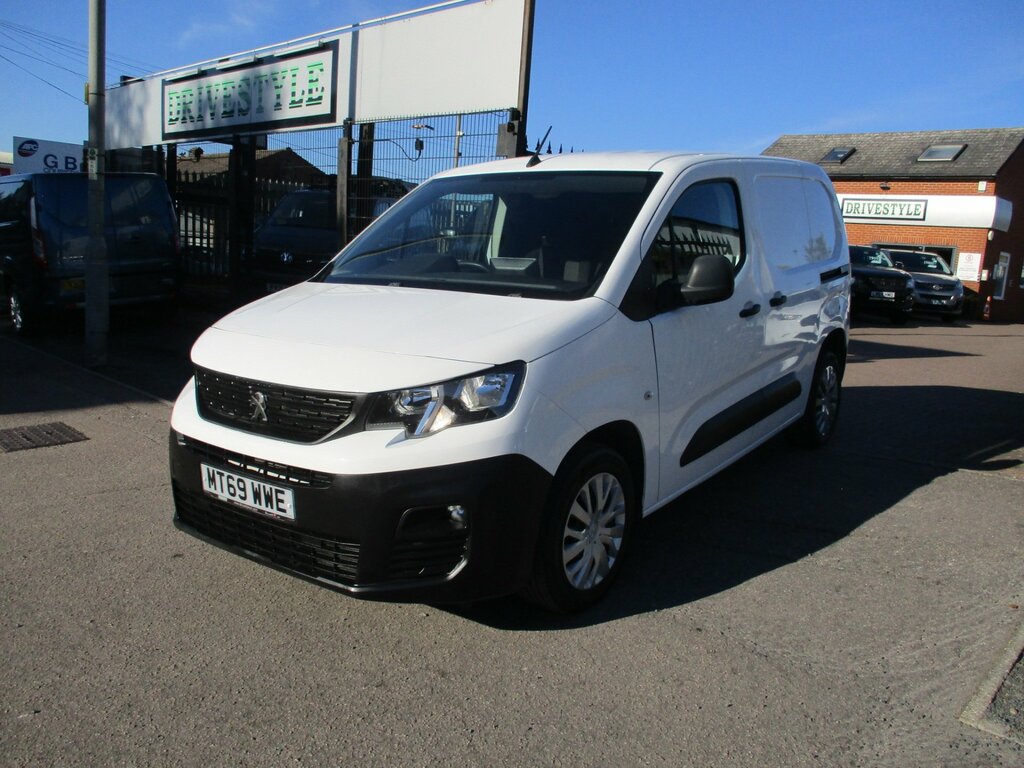 Peugeot Partner 1.5 Bluehdi 1000 Professional Standard Panel Van 5 MT69WWE White #4