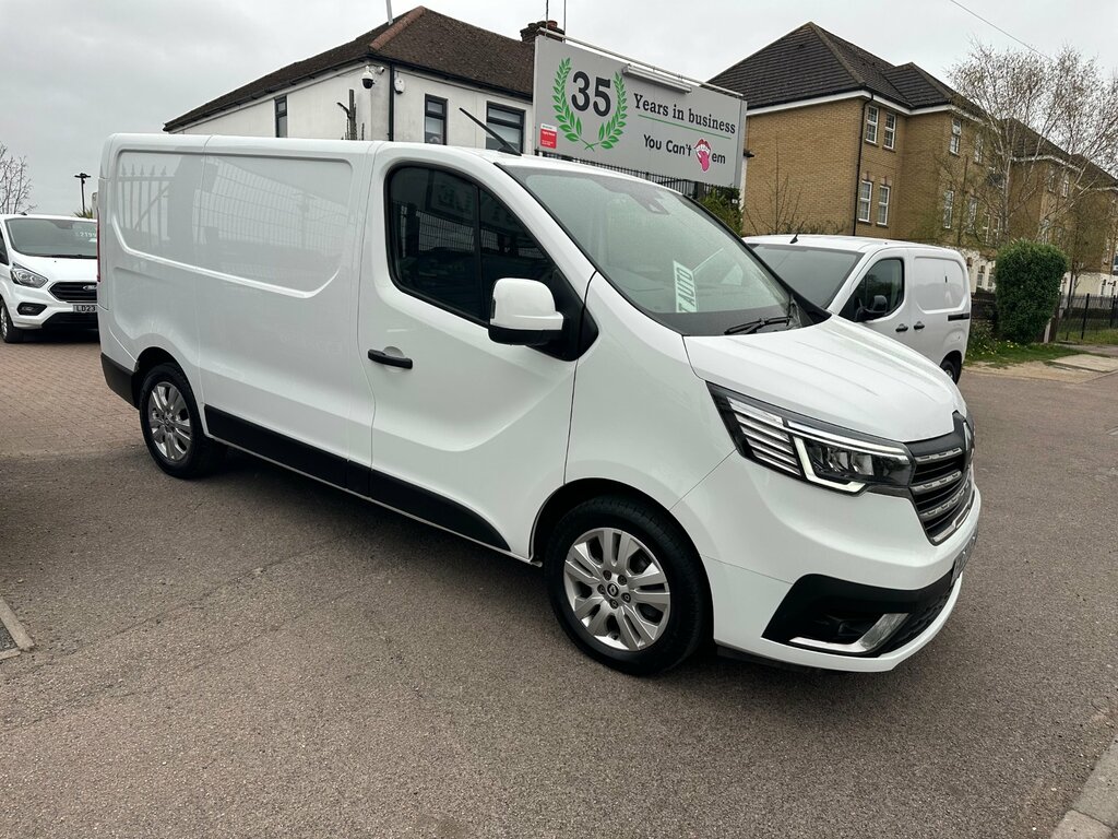 Renault Trafic 2.0 Dci Blue Sl28 Sport Panel Van Edc L White