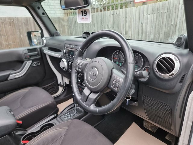 Jeep Wrangler 2.8 Crd Sahara Suv 4Wd Euro 5 197 OV14TOJ White #2