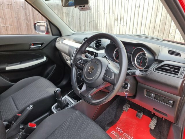Suzuki Swift 1.0 Boosterjet Gpf Sz-t Hatchback Manua Red #2