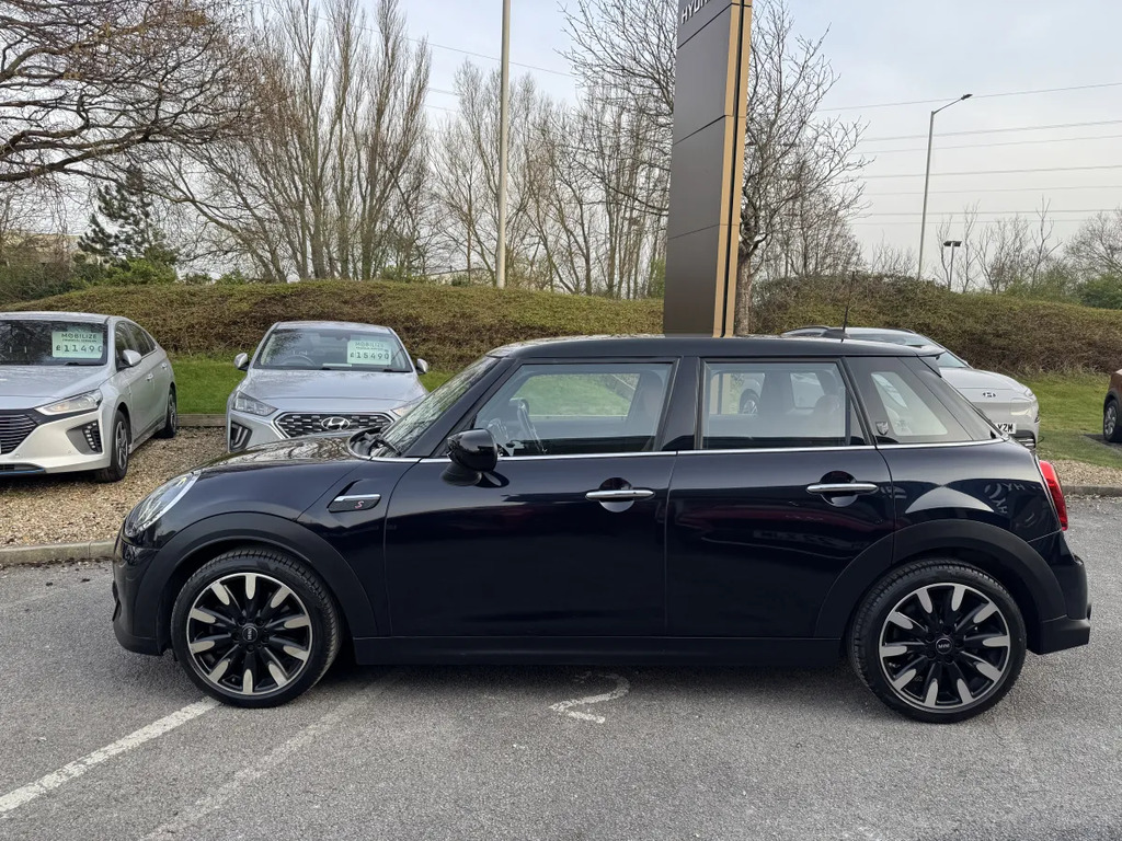 Mini Hatch 2.0 Cooper S Exclusive Comfortnav Pack CP22VVY Blue #4