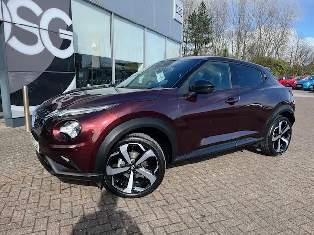 Nissan Juke 1.0 Dig-t 114 Tekna Dct Red