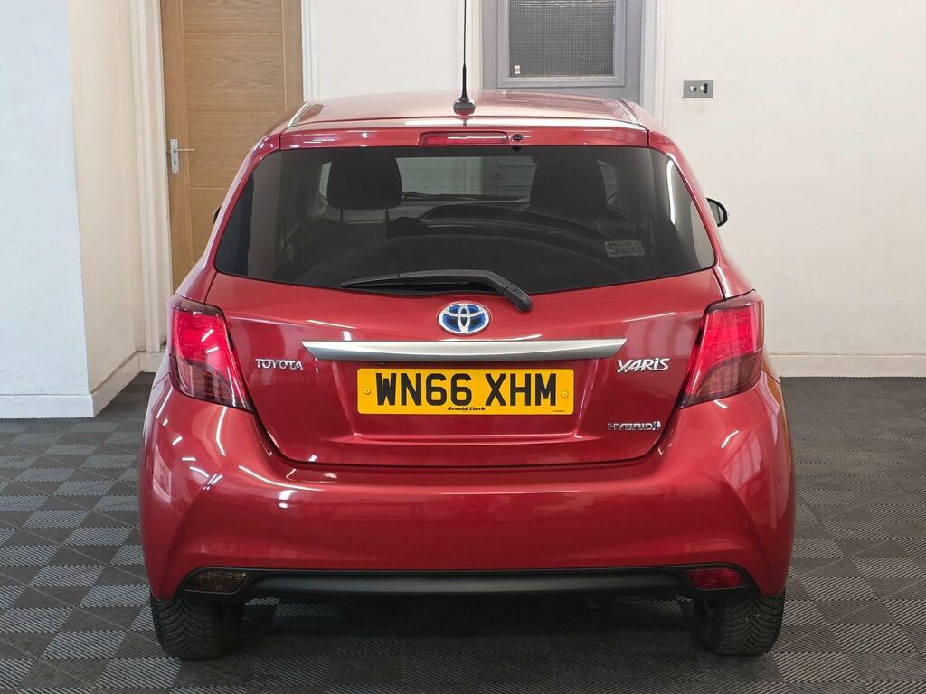 Toyota Yaris 1.5 Vvt-h Icon E-cvt Euro 6 WN66XHM Red #5