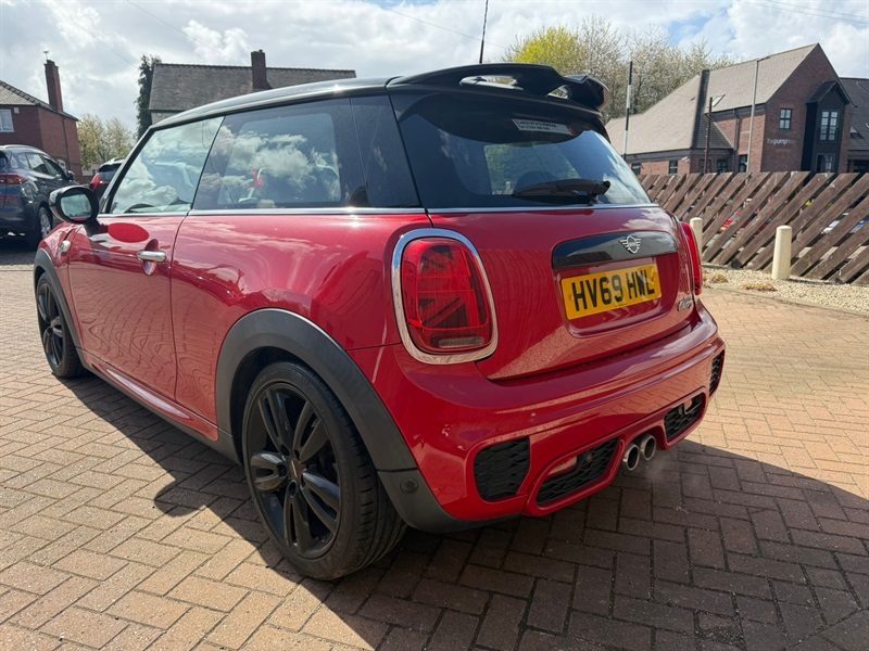 Mini Hatch 2.0 Cooper S Sport Hatchback Steptronic HV69HWL Red #4