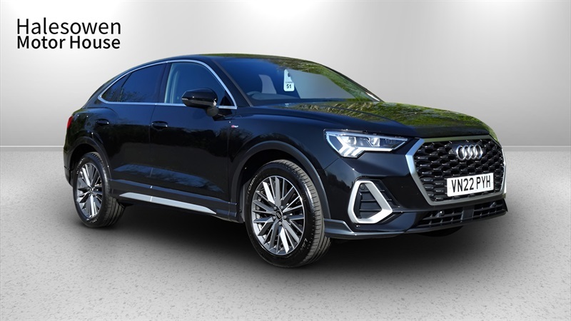 Audi Q3 1.5 Tfsi Cod 35 S Line Sportback S Tron VN22PYH Black #2