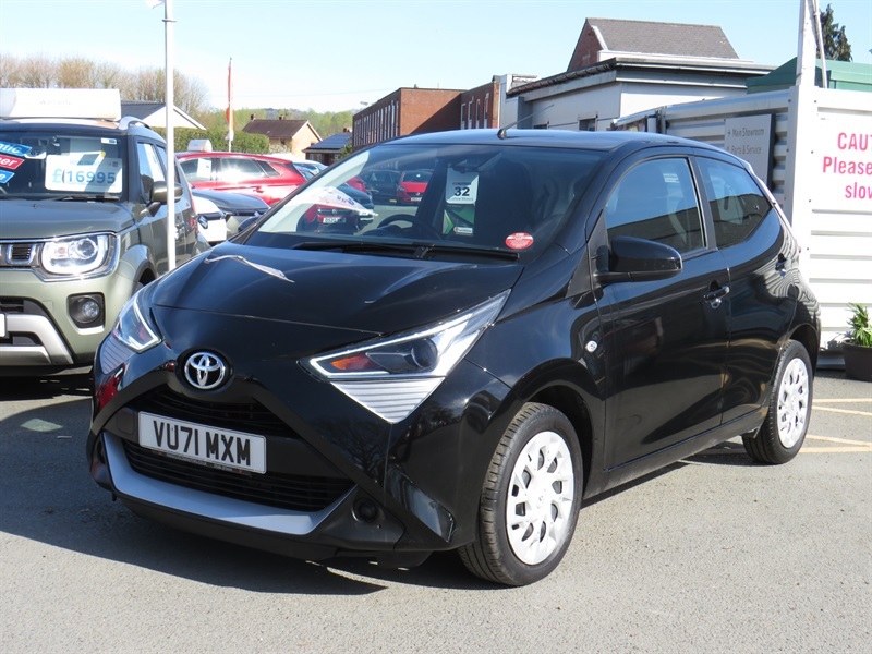 Toyota Aygo 1.0 Vvt-i X-play Hatchback X-shift Euro VU71MXM Black #3