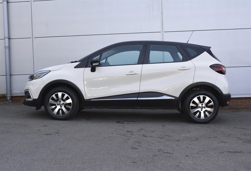Renault Captur 0.9 Tce Energy Play Suv Euro 6 CE18YUN White #3