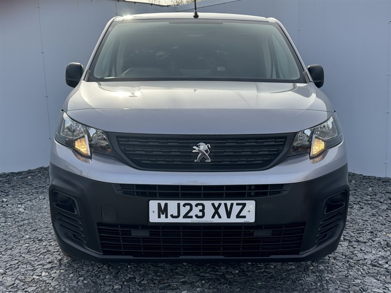Peugeot Partner 1.5 Bluehdi 1000 Professional Premium Standard P MJ23XVZ Grey #2