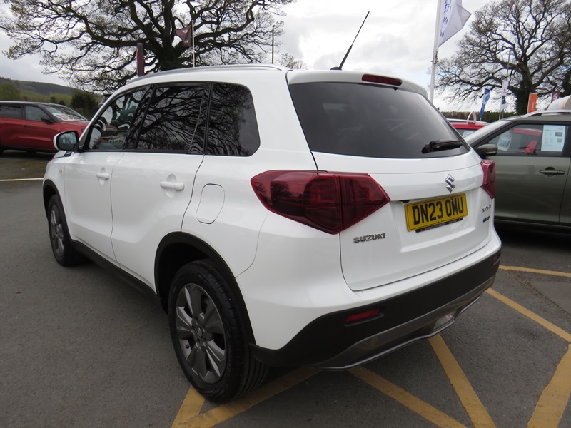 Suzuki Vitara 1.4 Boosterjet Mhev Sz-t Suv Hybrid Man DN23OMU White #5