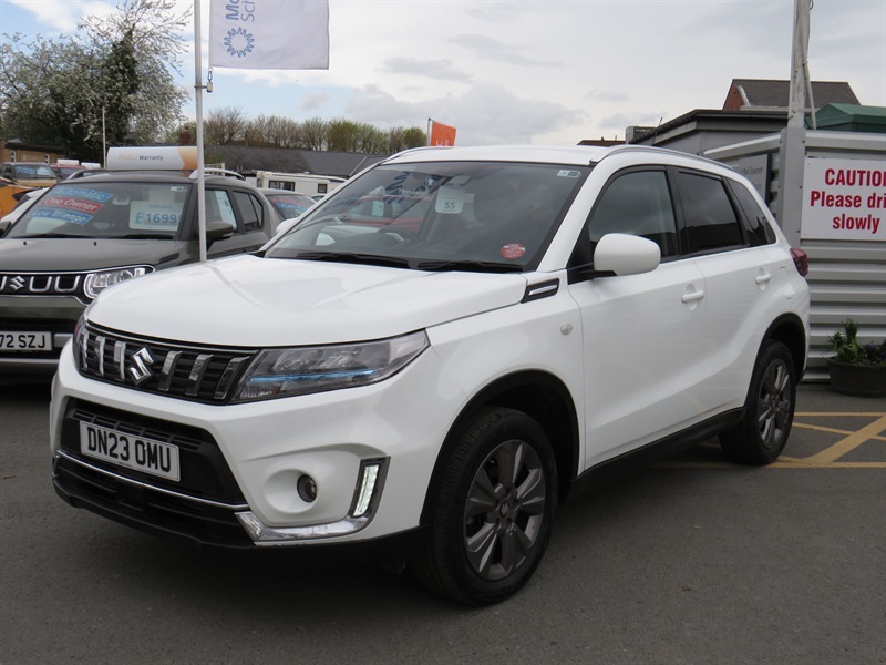 Suzuki Vitara 1.4 Boosterjet Mhev Sz-t Suv Hybrid Man DN23OMU White #3
