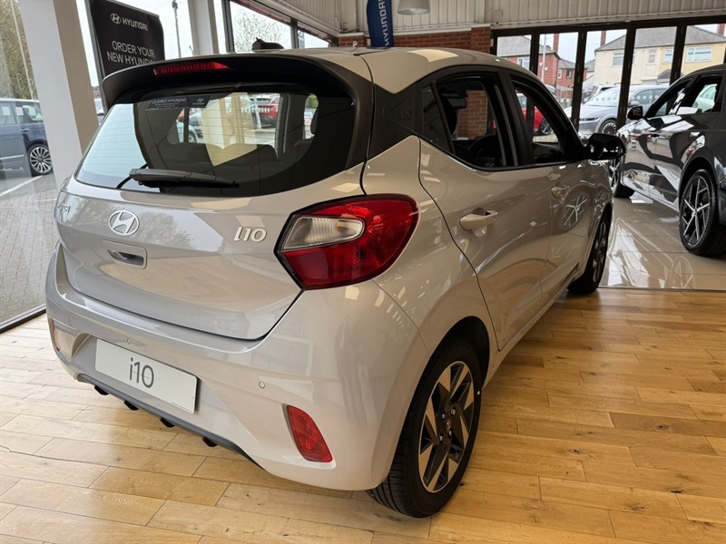 Hyundai I10 1.0 Advance Hatchback Euro 6 S BD26EOJ Grey #4