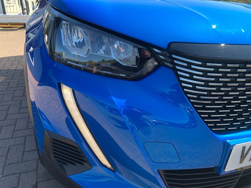 Peugeot 2008 1.2 Puretech Allure Premium Suv Eat E VE23EYJ Blue #5