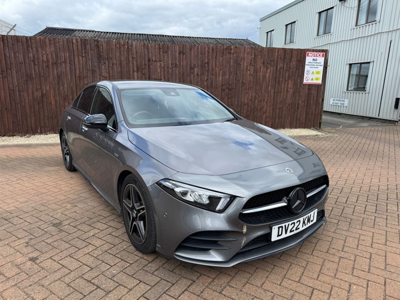 Mercedes-Benz A Class 1.3 A180 Amg Line Edition Premium Saloon Pet Grey