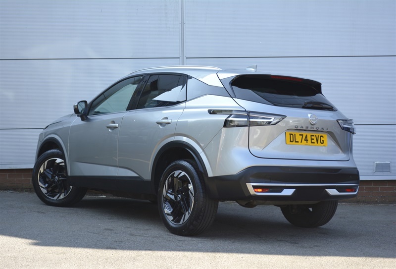 Nissan Qashqai 1.3 Dig-t Mhev N-connecta Suv Hybrid Ma DL74EVG Silver #4