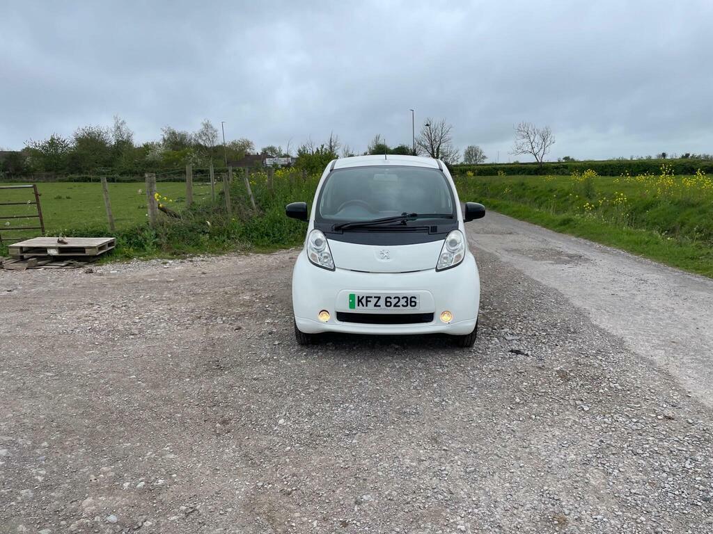 Peugeot ION Auto White #2