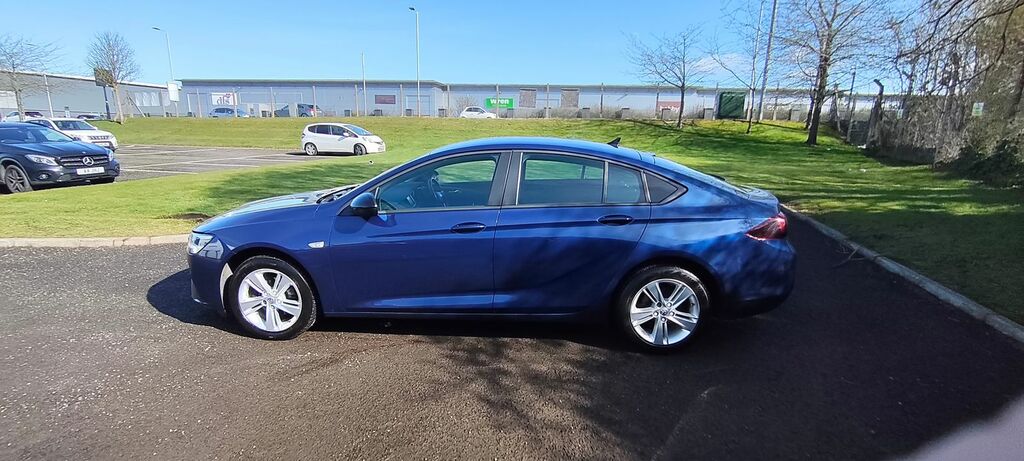 Vauxhall Insignia 2.0 Cdti Se Nav Hatchback Euro 5 Blue #2