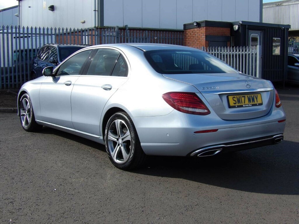 Mercedes-Benz E Class Se Auto SW17WWY Silver #5