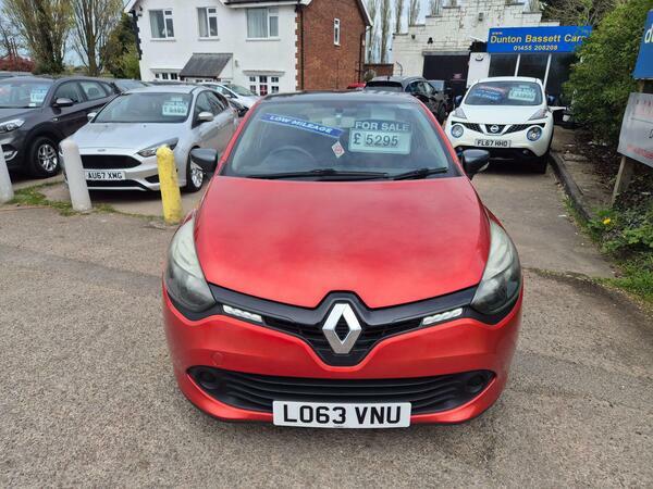 Renault Clio 1.2 16V Expression Euro 5 Red #2