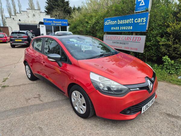 Renault Clio 1.2 16V Expression Euro 5 Red