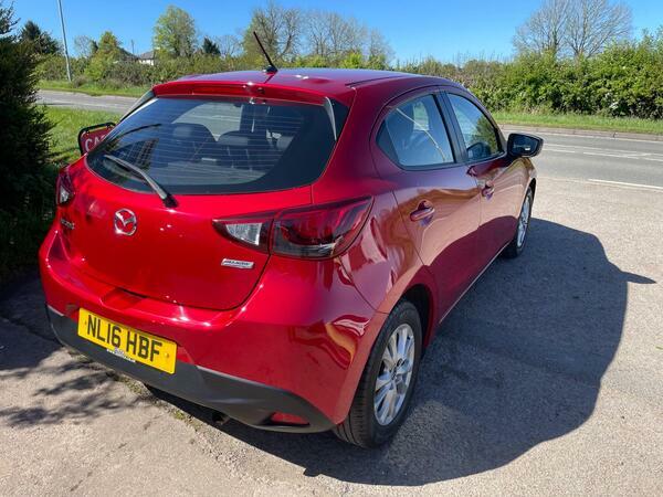 Mazda 2 1.5 Skyactiv-g Se-l Euro 6 Ss Red #3