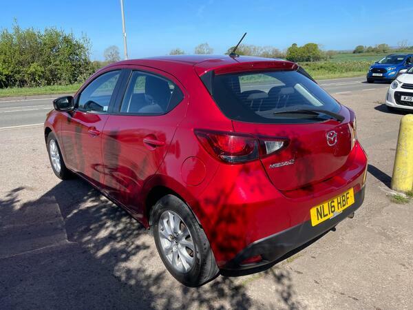 Mazda 2 1.5 Skyactiv-g Se-l Euro 6 Ss Red #4