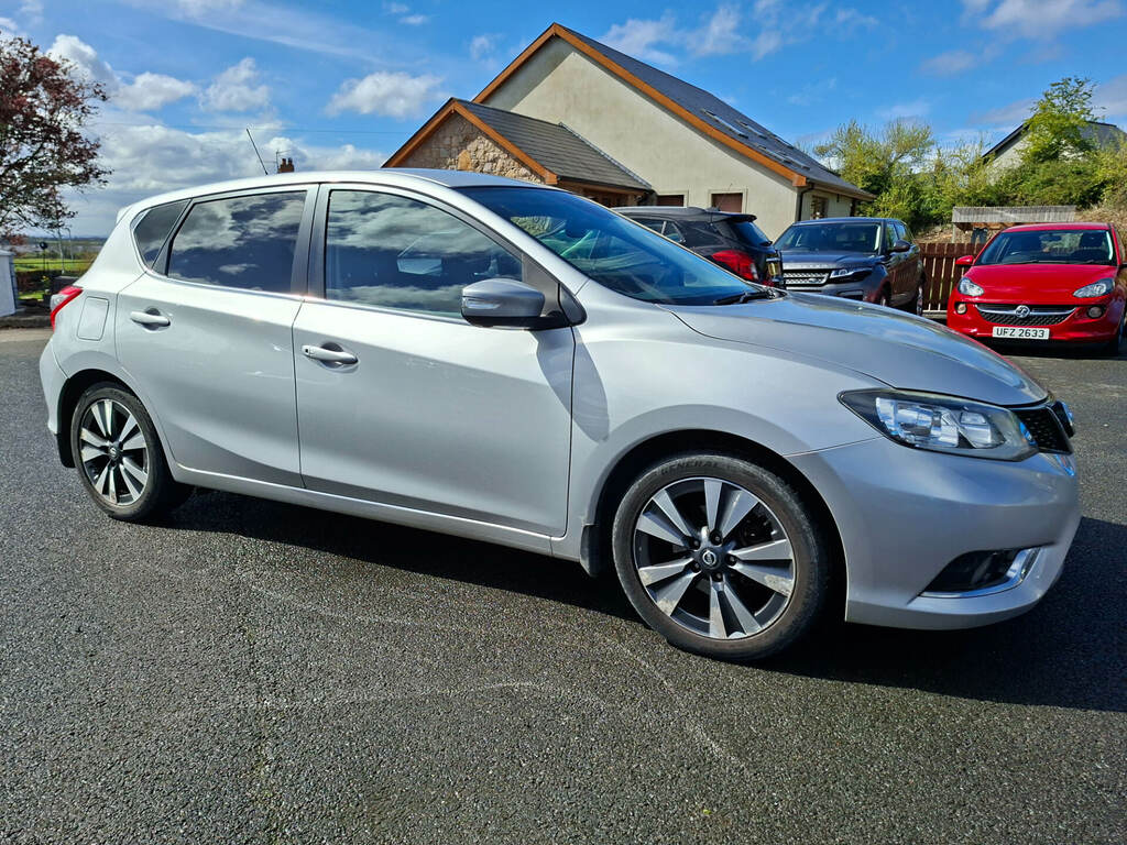 Nissan Pulsar 1.5 Dci Tekna XFZ3735 Silver
