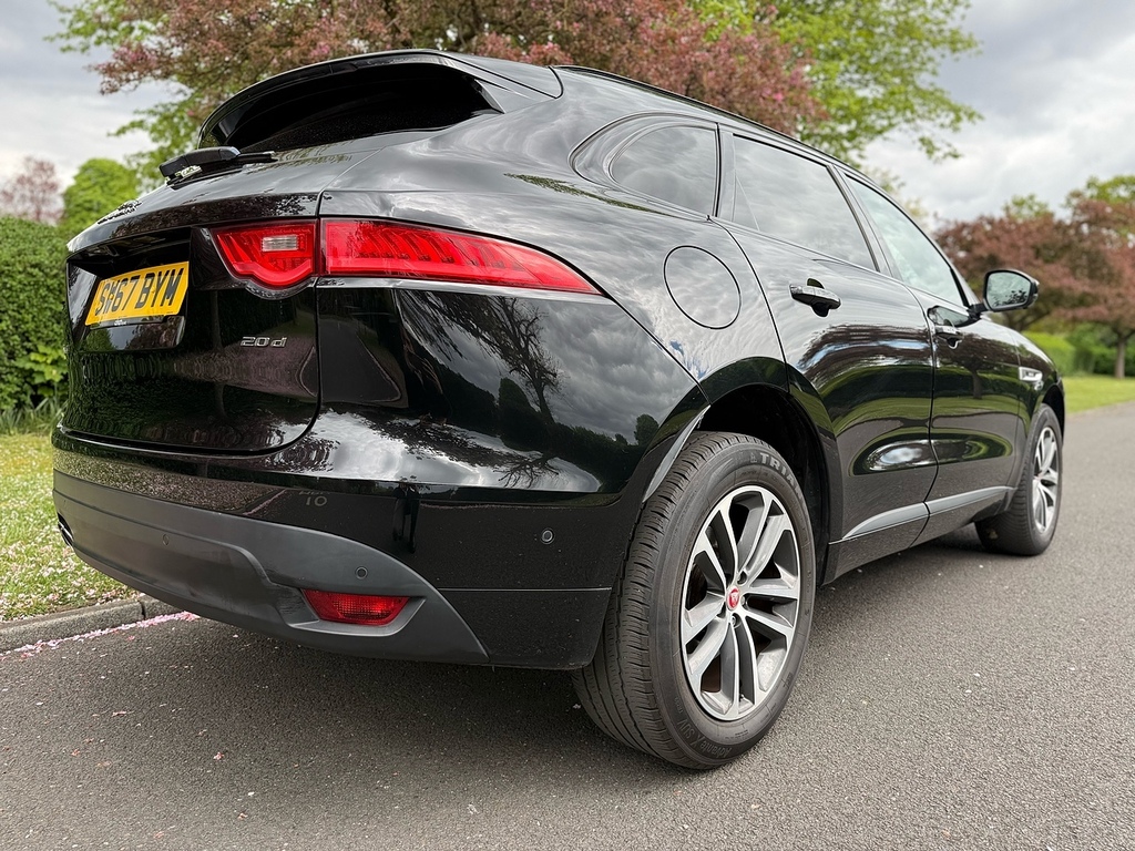 Jaguar F-Pace D180 R-sport U3353 Ulez SW67BYM Black #4