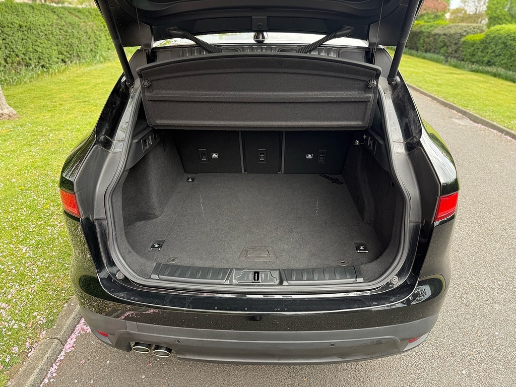Jaguar F-Pace D180 R-sport U3353 Ulez SW67BYM Black #6