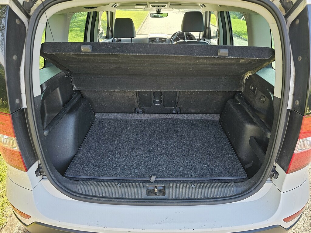 Skoda Yeti Tsi Se L Drive U3372 Ulez DA17EBK White #5