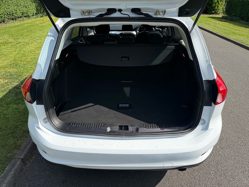 Ford Focus Ecoblue Zetec U3394 Ulez KN69PGV White #6