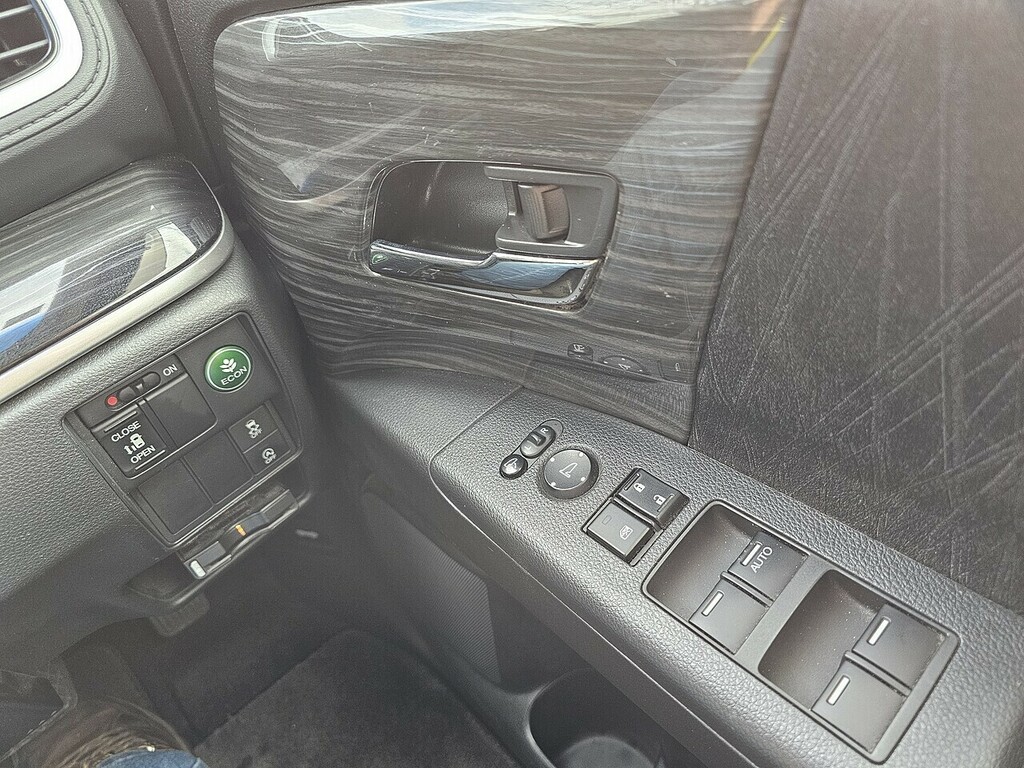 Honda Odyssey U3211  #23