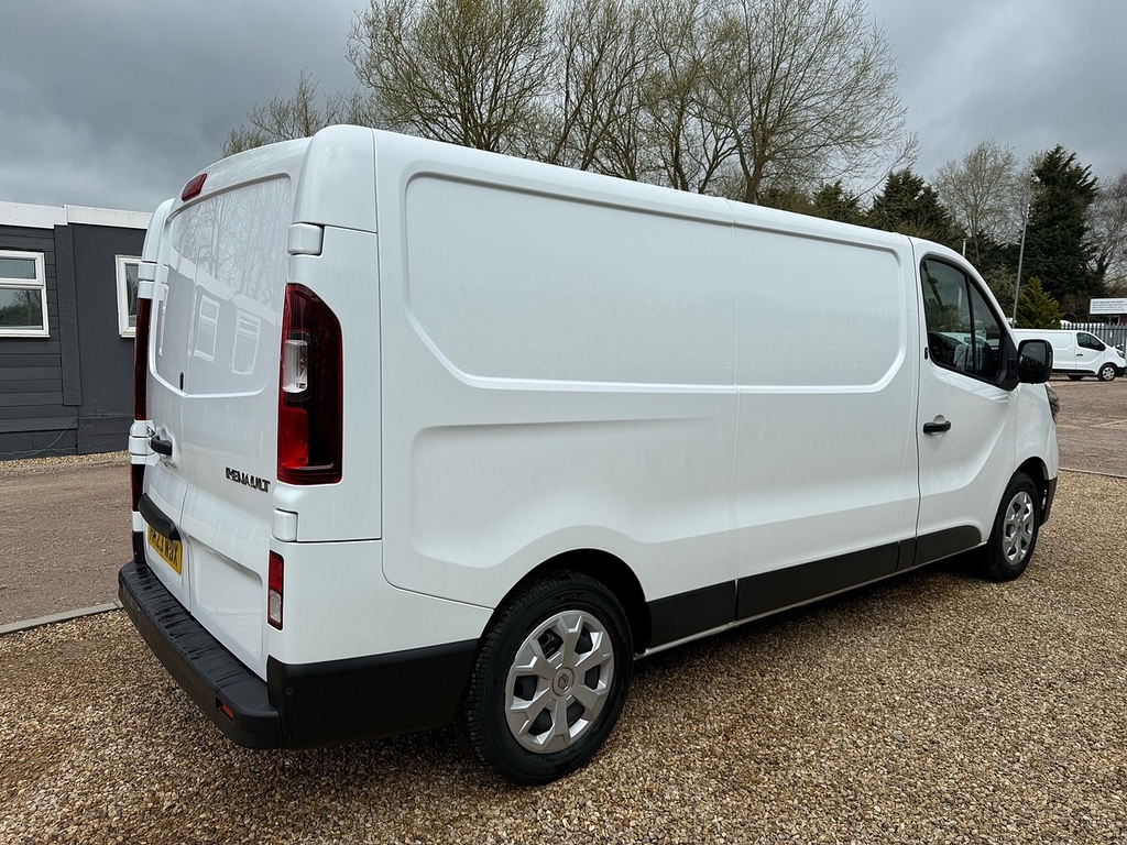 Renault Trafic 2.0 Dci Blue Ll30 Business L2 H2 Lwb Panel Van - HK23WDX White #4