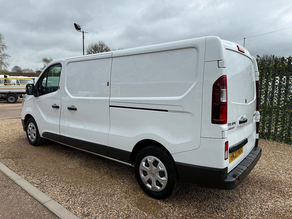 Renault Trafic 2.0 Dci Blue Ll30 Business L2 H2 Lwb Panel Van - HK23WDX White #3