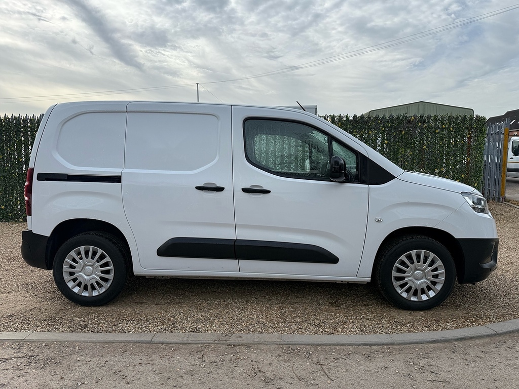 Toyota Proace City 1.5 Bluehdi Icon L1 H1 Swb Panel Van - White FL72OPB White #5