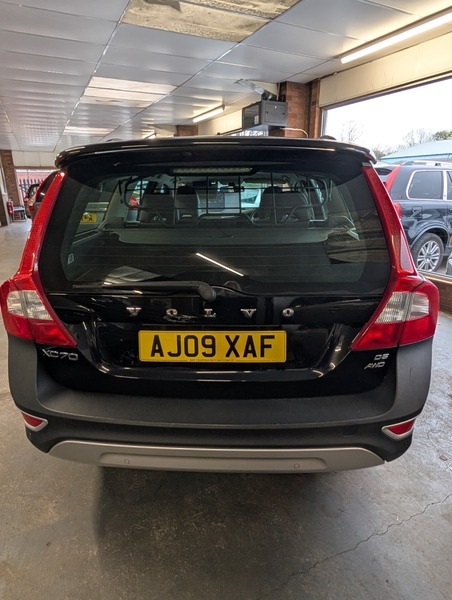 Volvo XC70 D5 Se Sport Black #6