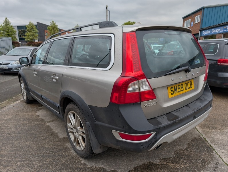 Volvo XC70 D5 Se Awd SM59OCB Gold #6