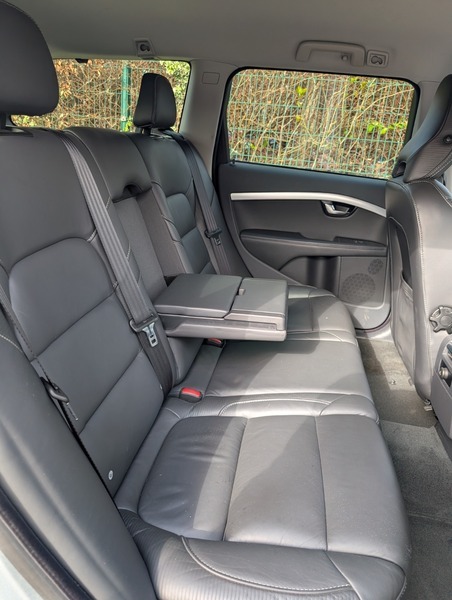 Volvo V70 Se Lux Red #15