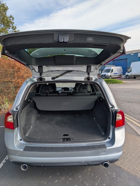 Volvo V70 Se Lux Red #10