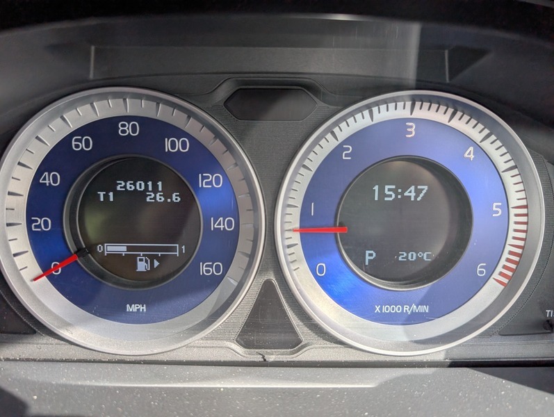 Volvo V70 Se Lux Red #7