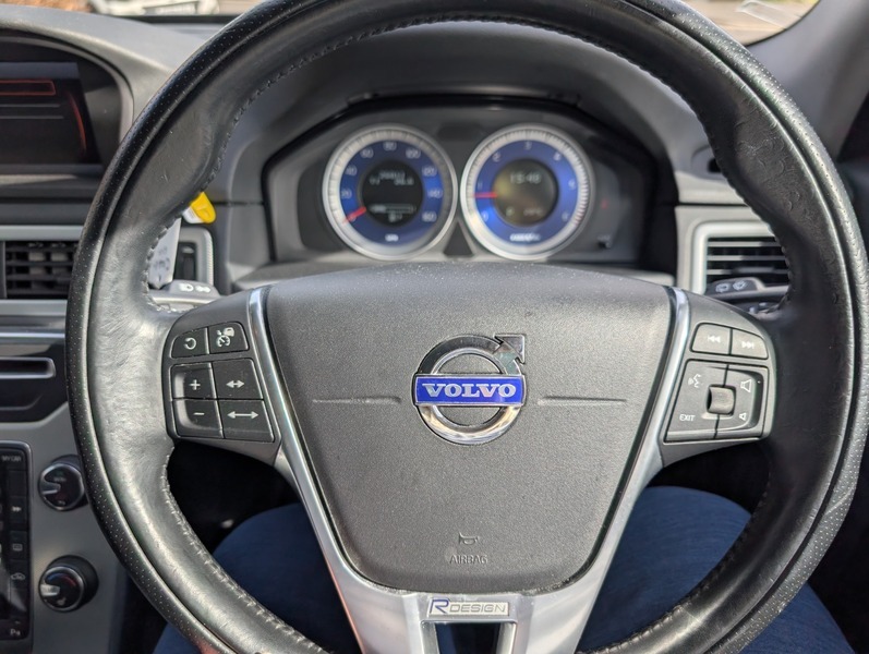 Volvo V70 Se Lux Red #8