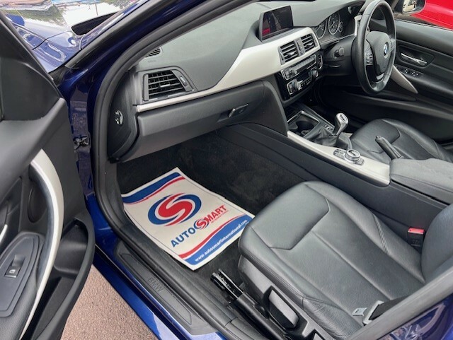 BMW 3 Series Ed Plus GY67EZW Blue #4