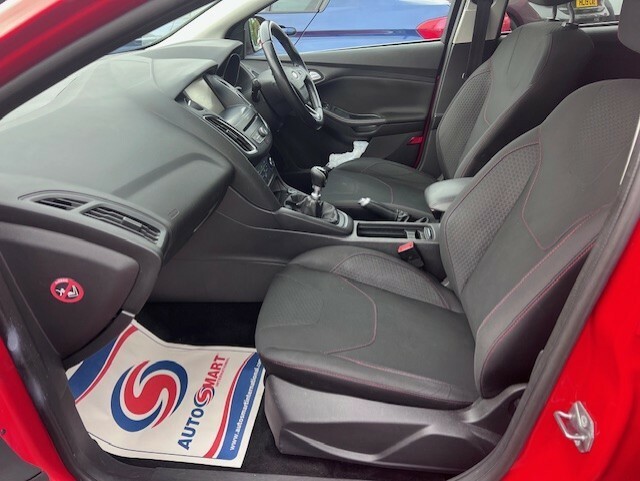 Ford Focus Zetec S Tdci BD65YVU Red #5
