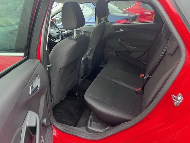 Ford Focus Zetec S Tdci BD65YVU Red #6