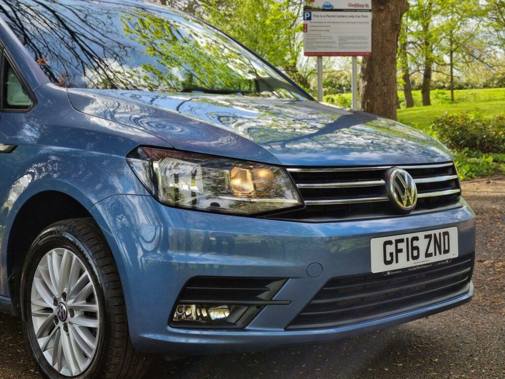 Volkswagen Caddy Maxi Life Mpv 2.0 Tdi Bluemotion Tech Dsg Euro 6 Ss Blue #3
