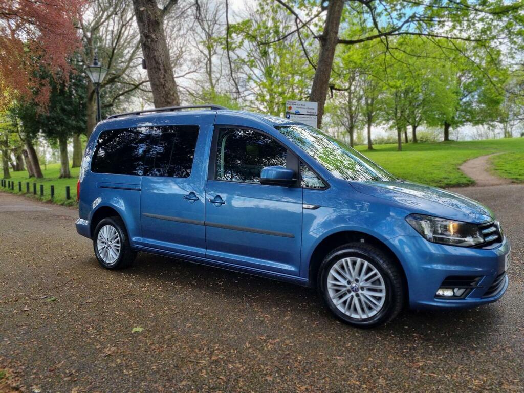 Volkswagen Caddy Maxi Life Mpv 2.0 Tdi Bluemotion Tech Dsg Euro 6 Ss Blue
