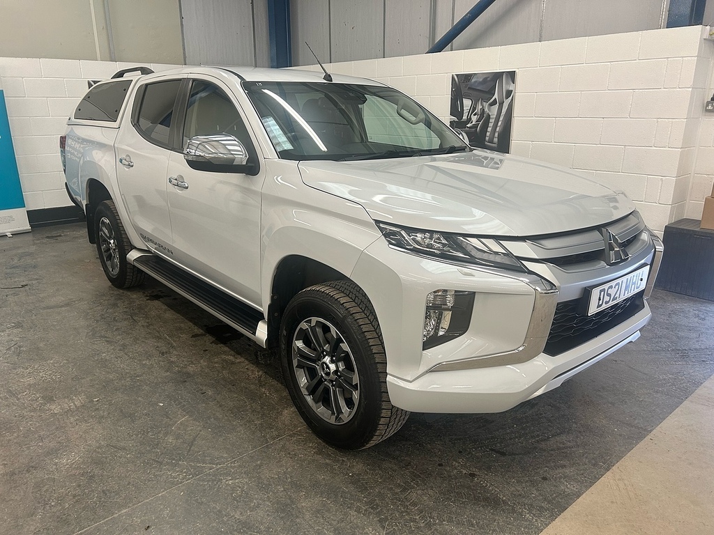 Mitsubishi L200 Di-d Dc Barbarian U3128 Ulez White