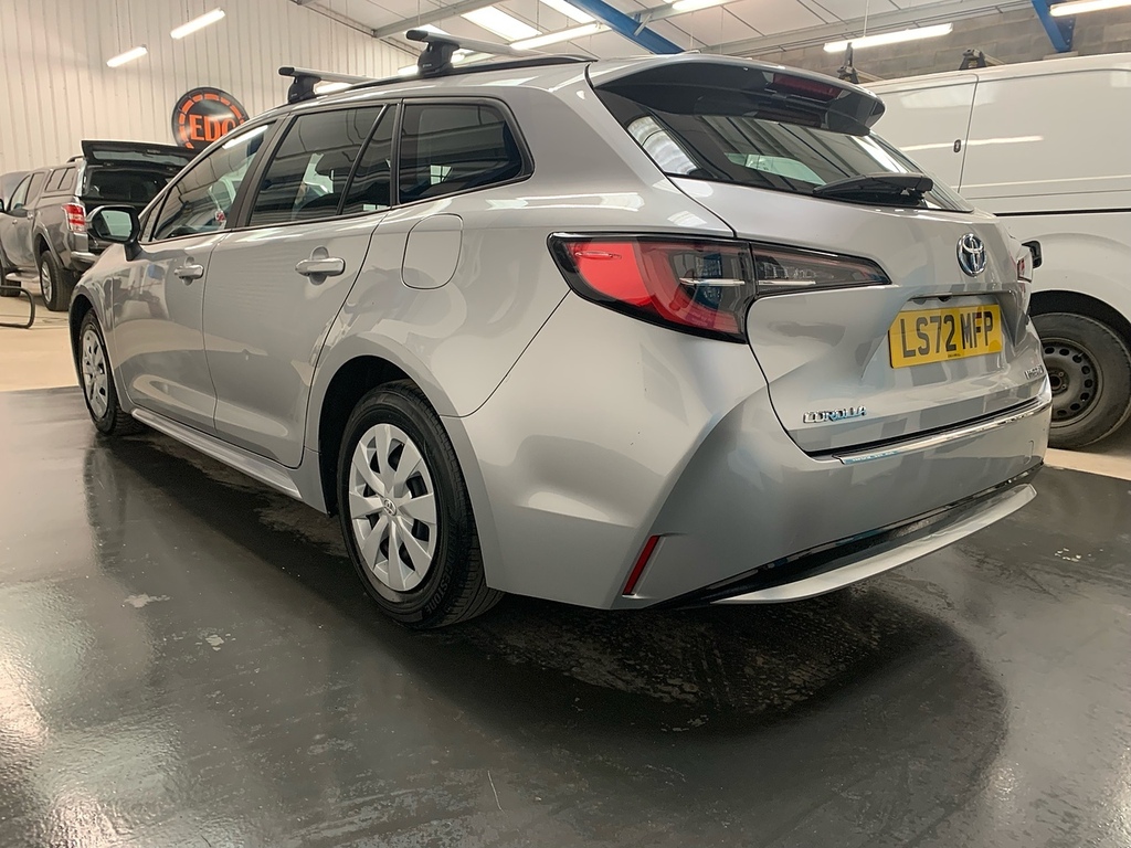 Toyota Corolla Vvt-h U3130 Ulez LS72MFP Silver #5