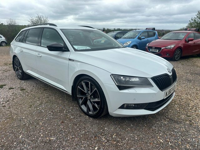 Skoda Superb 2.0 Tsi Sportline Estate Dsg 4Wd Euro 6 White