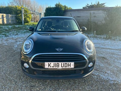 Mini Hatch 1.5 Cooper Euro KJ18UDH Black #2